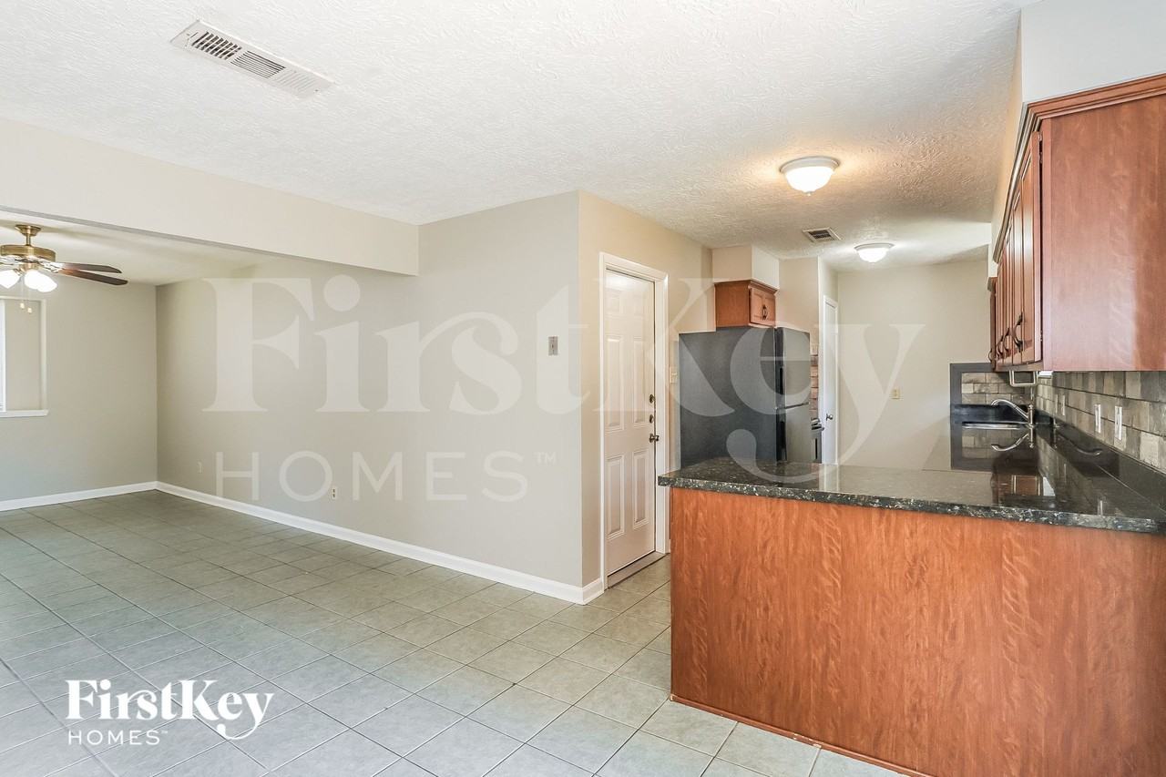 16635 David Glen Dr - Photo 4 of 15