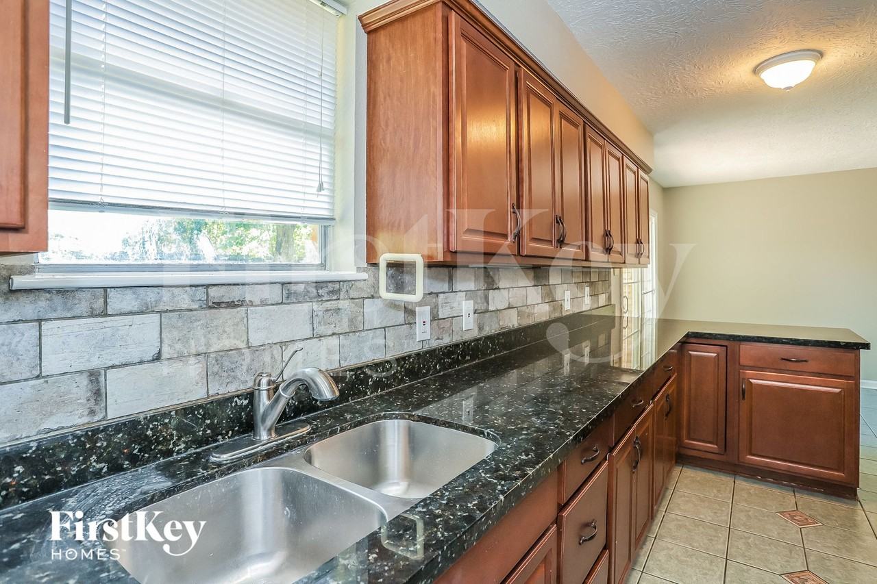 16635 David Glen Dr - Photo 7 of 15