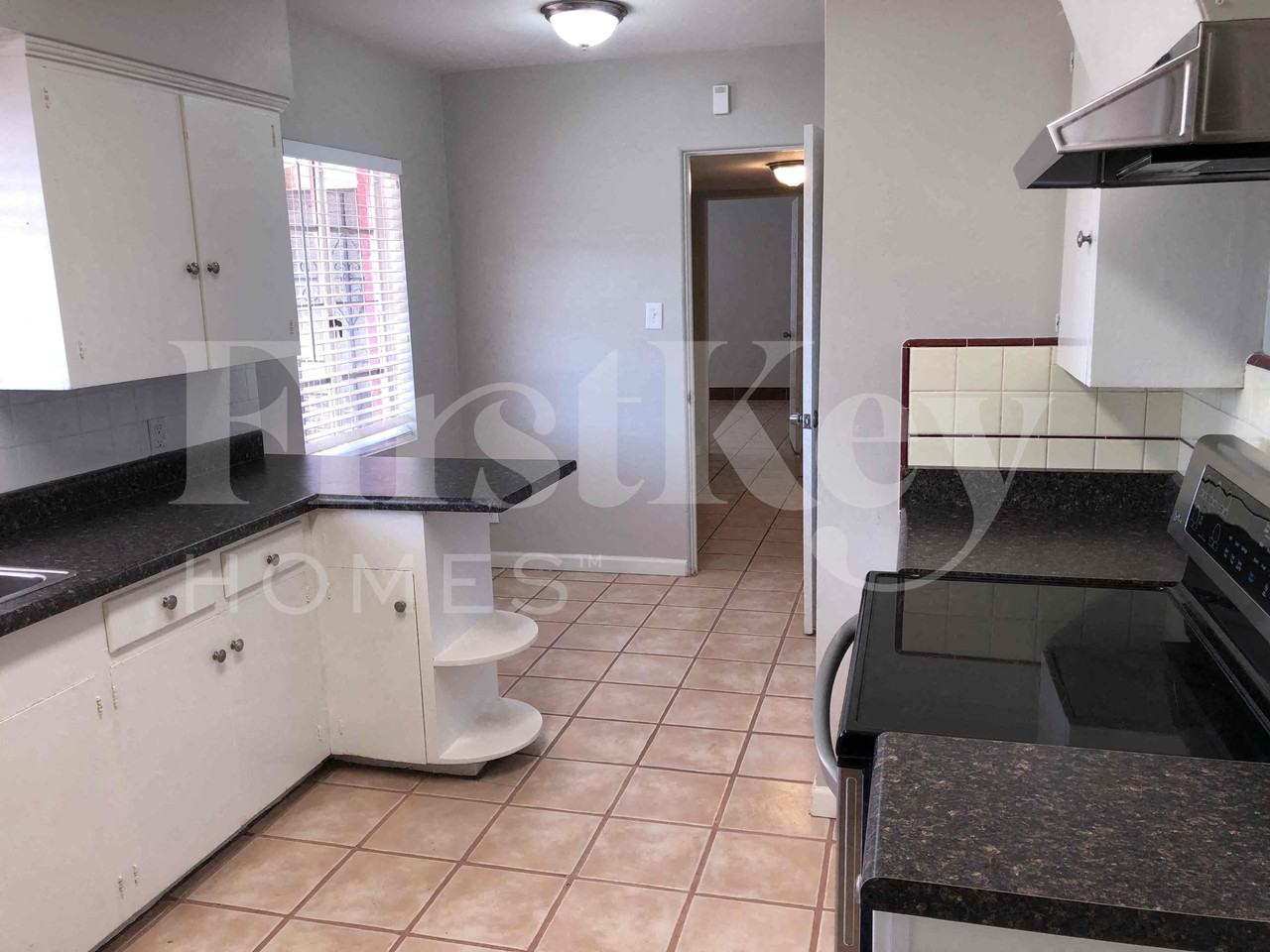 1634 W Indian School Rd - Photo 7 of 18