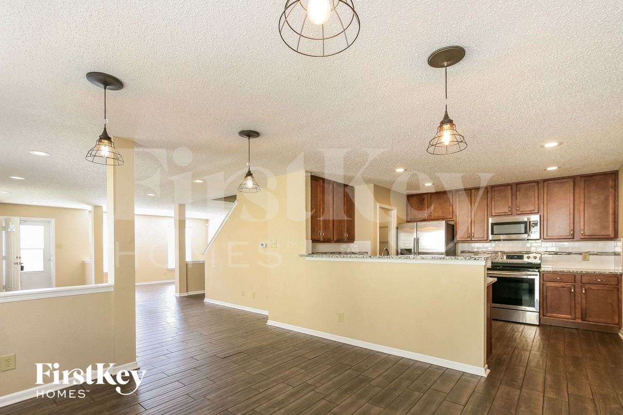 12916 Courage Xing - Photo 4 of 15