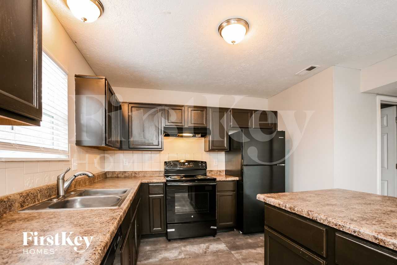 10758 Sedgegrass Dr - Photo 7 of 16