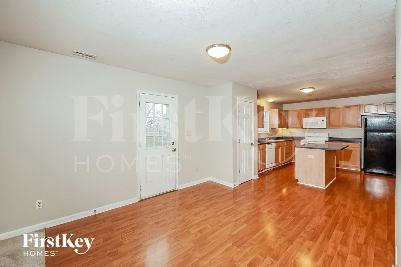 1005 Quaterhorse Run - Photo 6 of 16