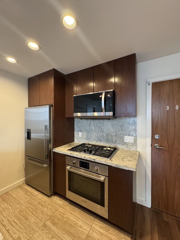 8677 Capstan Way #61* - Photo 3 of 24