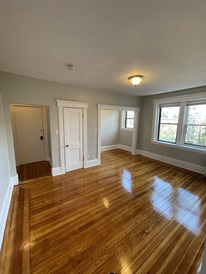 63 Burbank St #17 - Photo 3 of 6