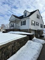 featured image of 103 Oak St ##2