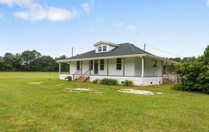 4633 Godwin Blvd - Photo 2 of 13