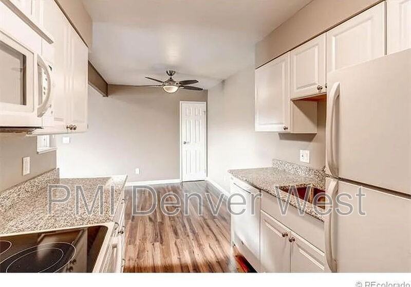 381 S Ames St #E301 - Photo 3 of 10