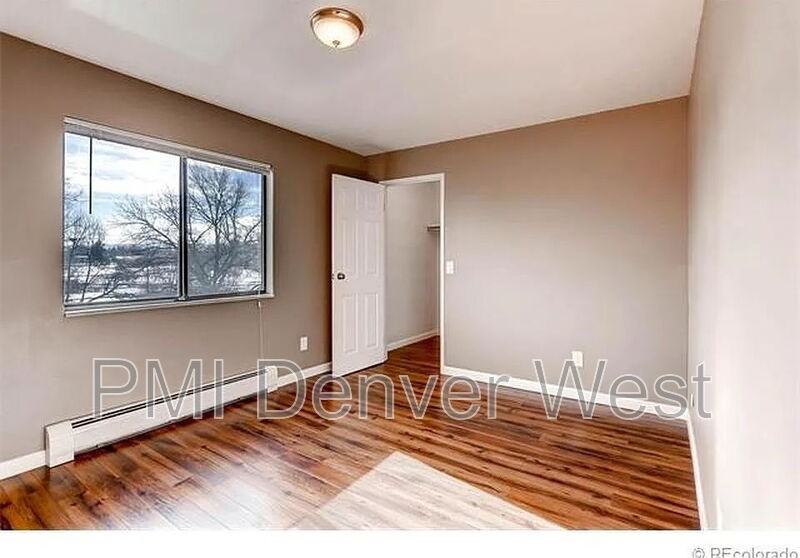 381 S Ames St #E301 - Photo 6 of 10