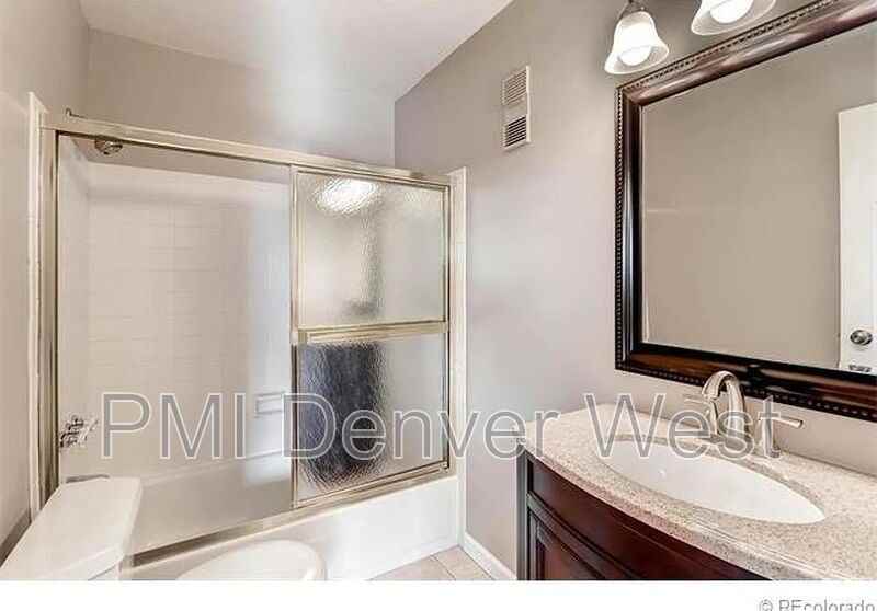 381 S Ames St #E301 - Photo 7 of 10