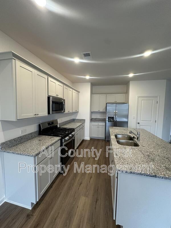 2555 Adventure Way - Photo 4 of 25