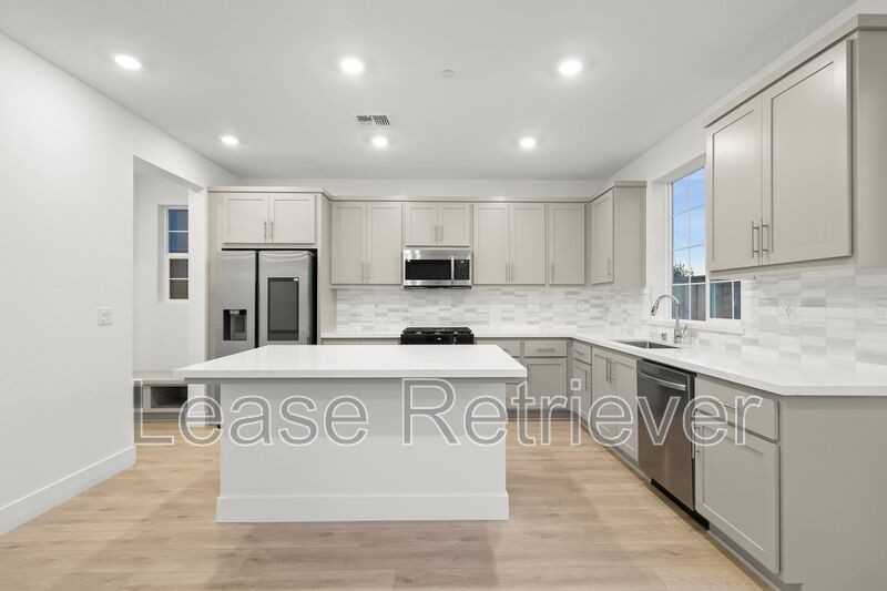 1909 Ariana Pl - Photo 3 of 42