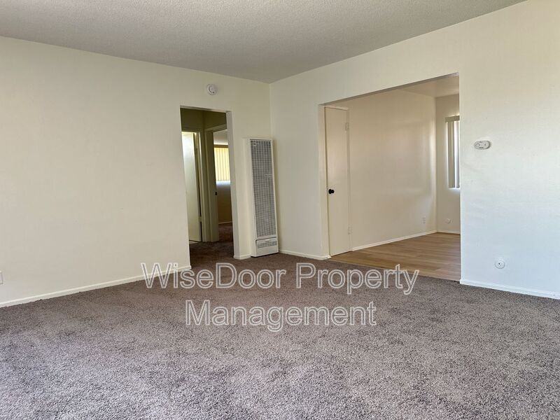 1105 Beach St #D - Photo 4 of 12