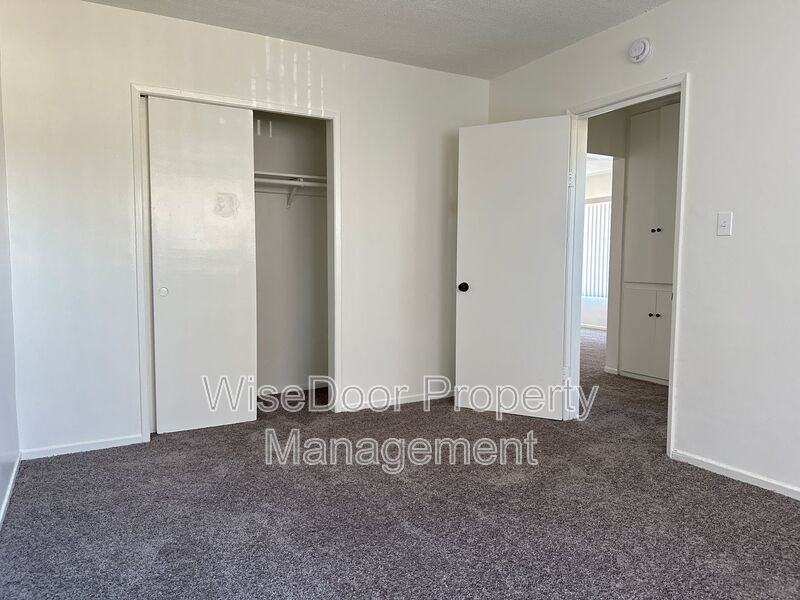 1105 Beach St #D - Photo 7 of 12