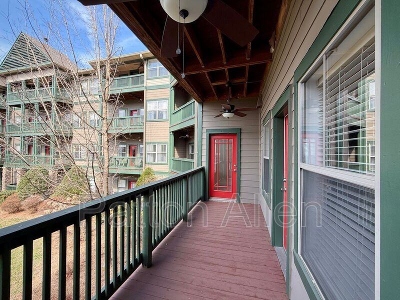 9 Kenilworth Knls #202 - Photo 2 of 41