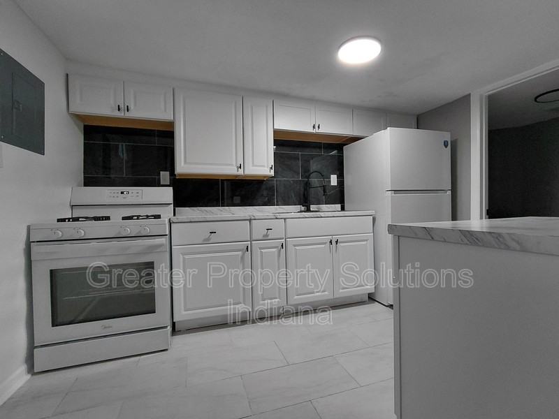 6133 Marshall Ave - Photo 2 of 9