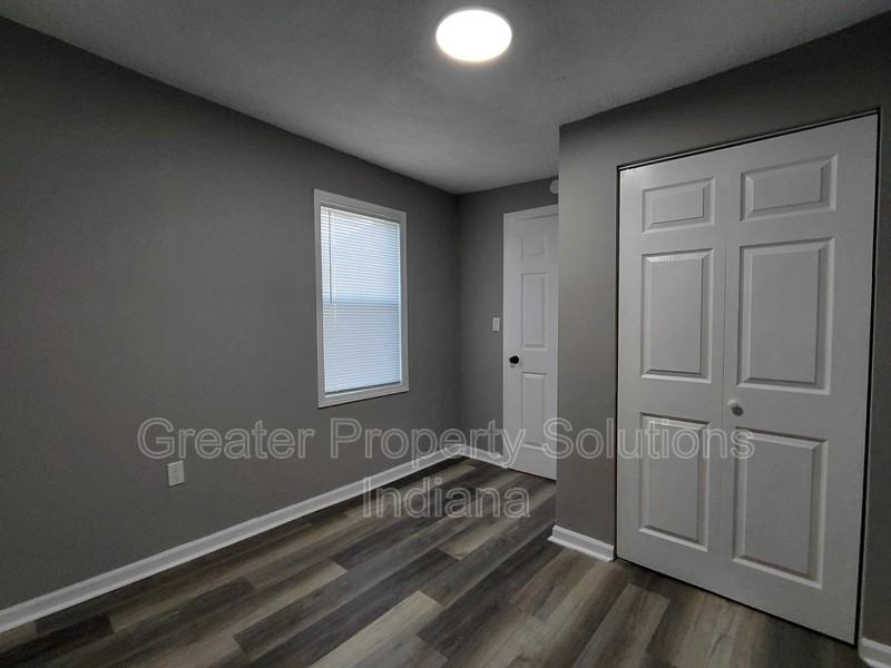 6133 Marshall Ave - Photo 6 of 9