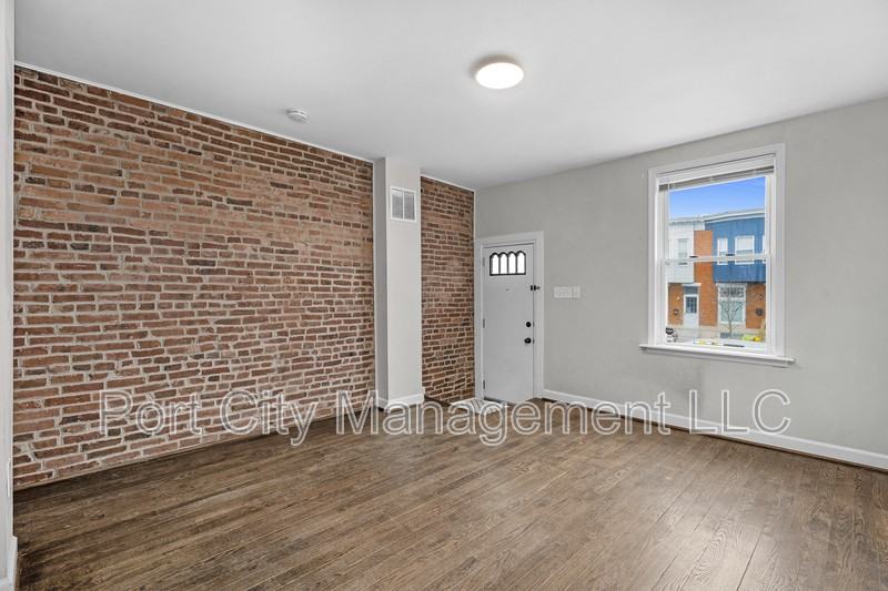 611 Oldham St - Photo 6 of 20