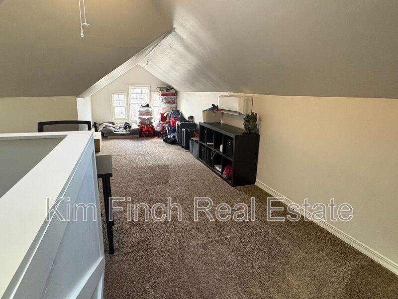 1149 S Lake St - Photo 2 of 43