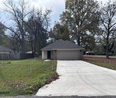 featured image of 1676 Girard Rd