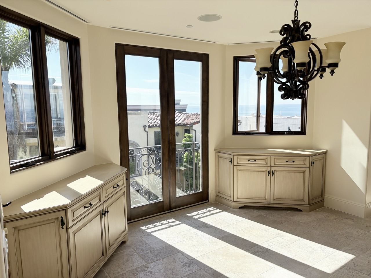 301 28th St Unit A #A - Photo 3 of 4