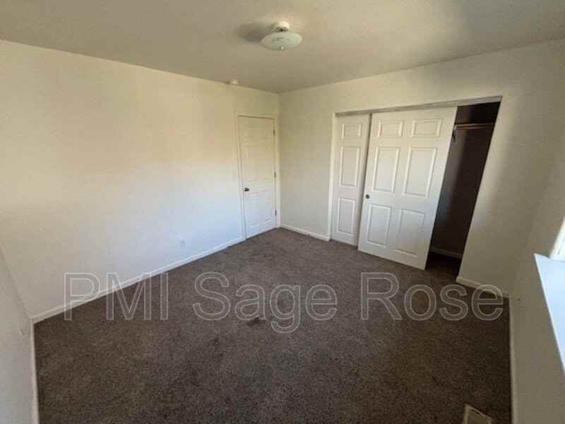 1616 Phillips St - Photo 7 of 28