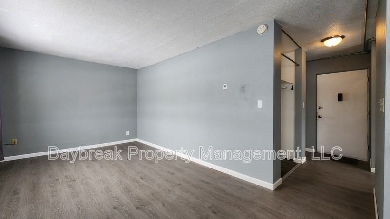 32 10th Ave N - Photo 3 of 18