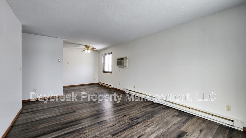 2408 3rd Ave N - Photo 3 of 16