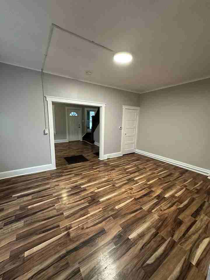 48 Beacon St #1 - Photo 7 of 8