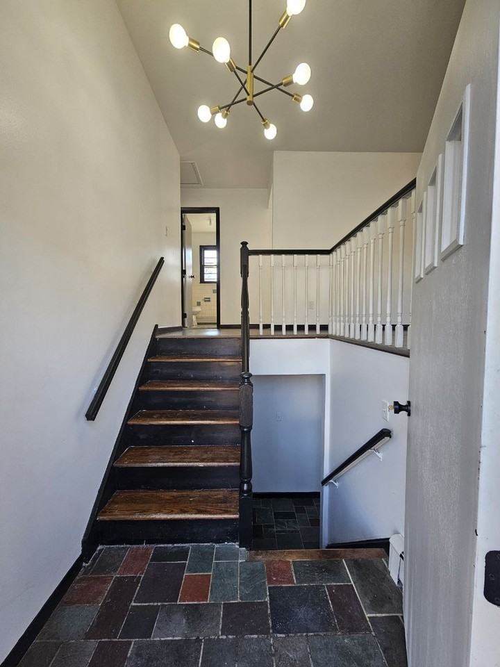 457 Clove Rd - Photo 2 of 12