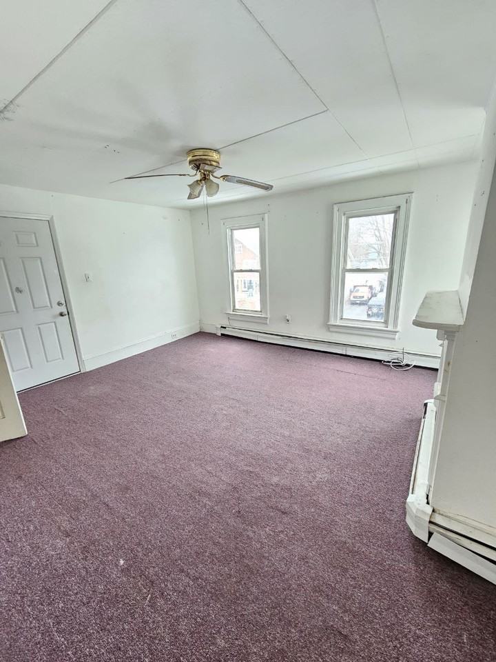 25 Broad St #2 - Photo 3 of 6