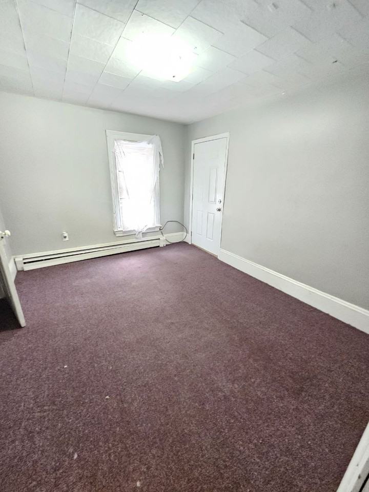 25 Broad St #2 - Photo 5 of 6