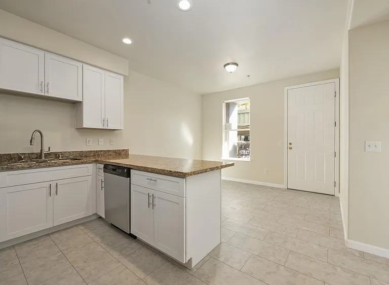 950 Campoy St #103 - Photo 5 of 19