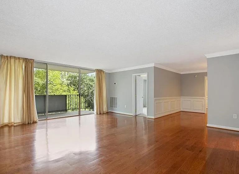 1515 S Arlington Ridge Rd #204 - Photo 3 of 16