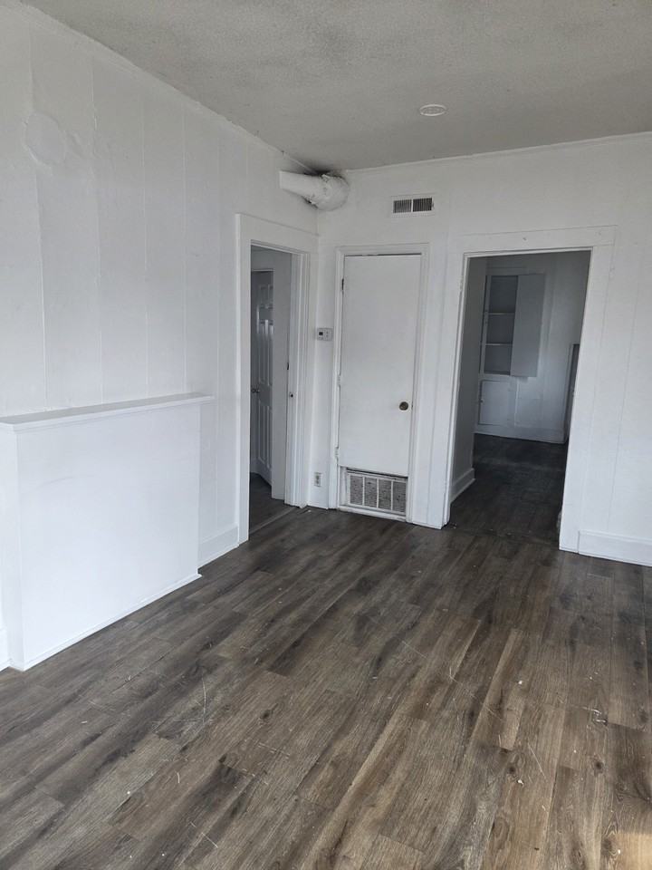 3520 Calumet Pl - Photo 7 of 9