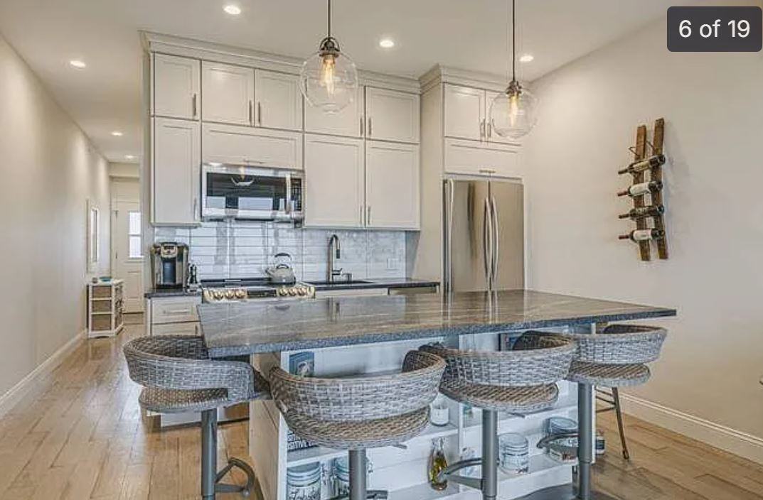 473 Dune Rd - Photo 4 of 7