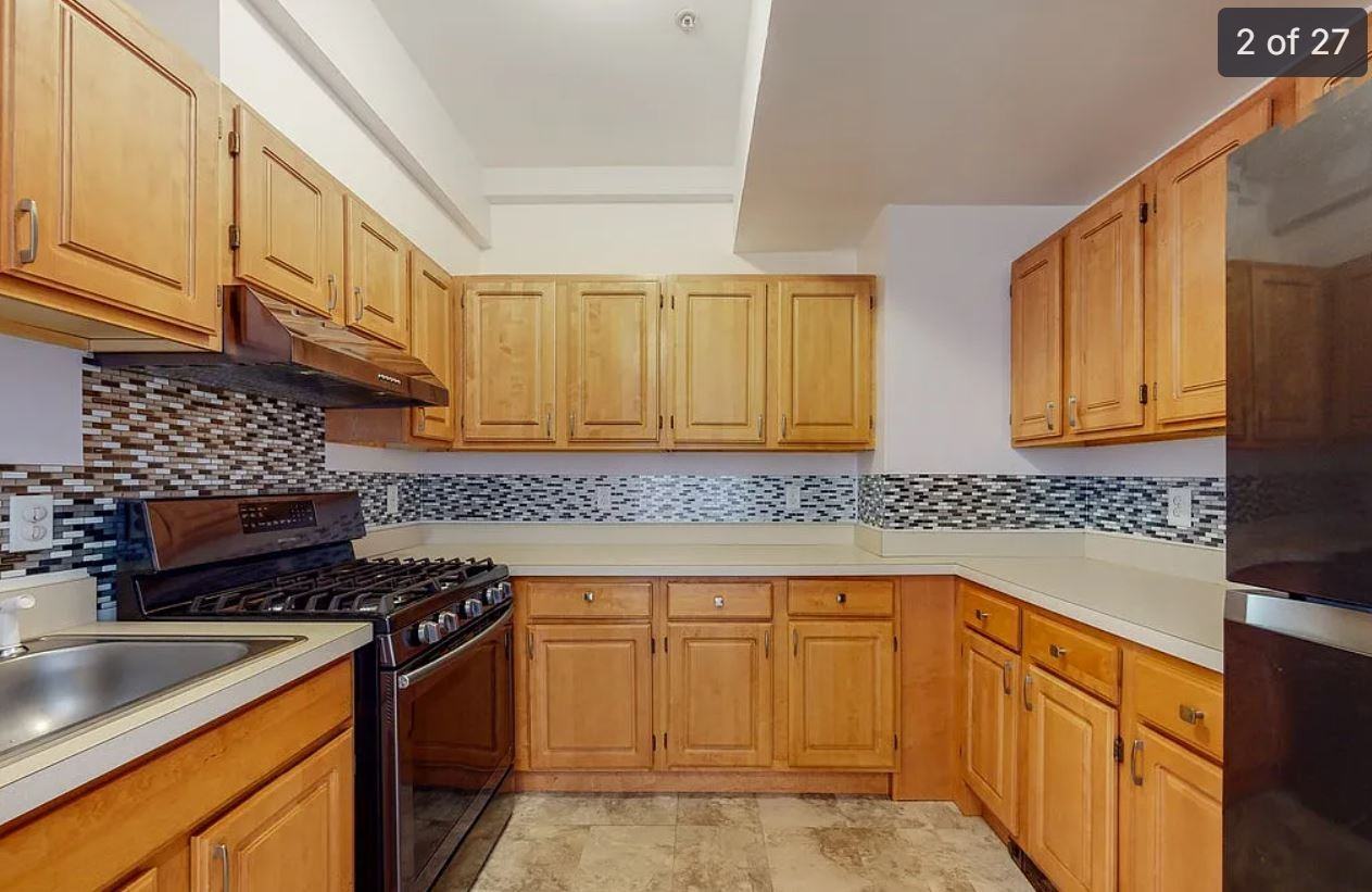 352 Blue Hill Ave - Photo 3 of 8