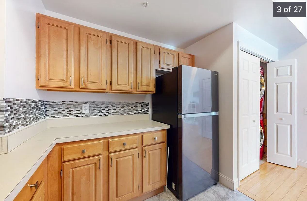 352 Blue Hill Ave - Photo 4 of 8