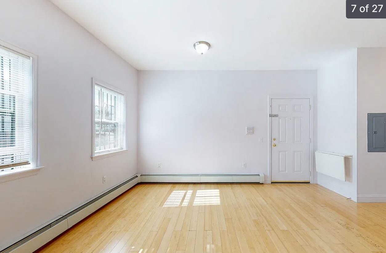 352 Blue Hill Ave - Photo 6 of 8