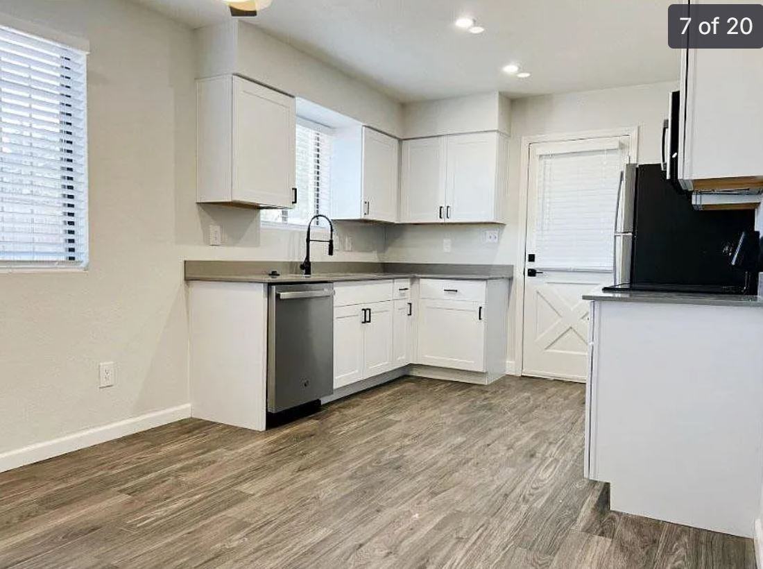 351 W Ray Rd - Photo 3 of 7