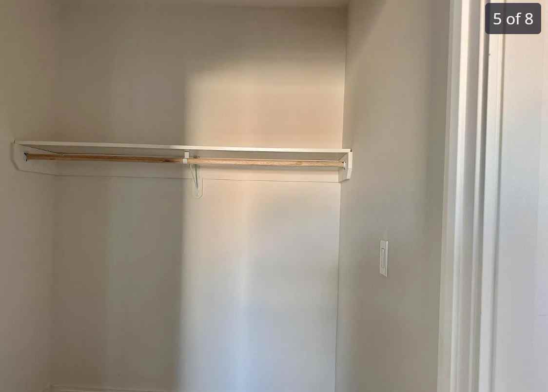 246 Grove Ave - Photo 5 of 6