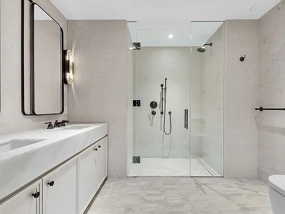 310 E 86Th St - Photo 5 of 10