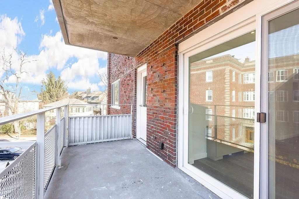 14 Concord Ave - Photo 6 of 6