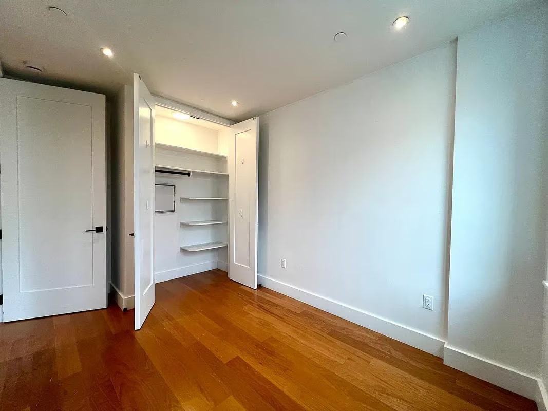 22 Rogers Ave - Photo 3 of 6