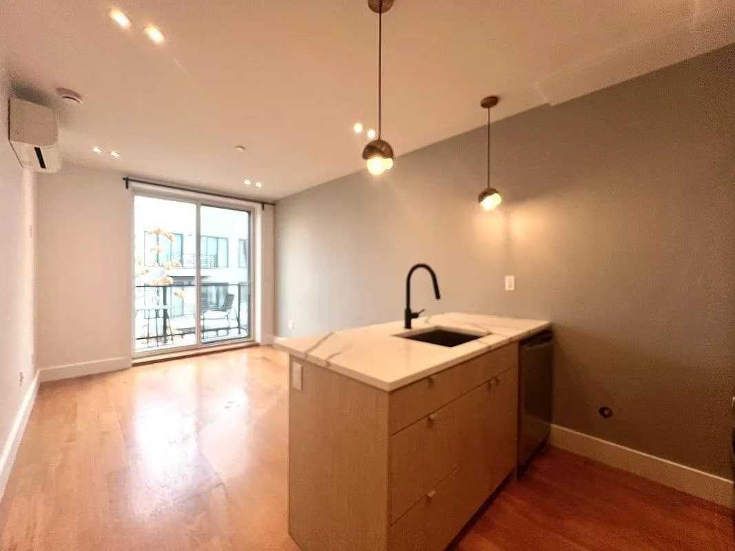 22 Rogers Ave - Photo 5 of 6