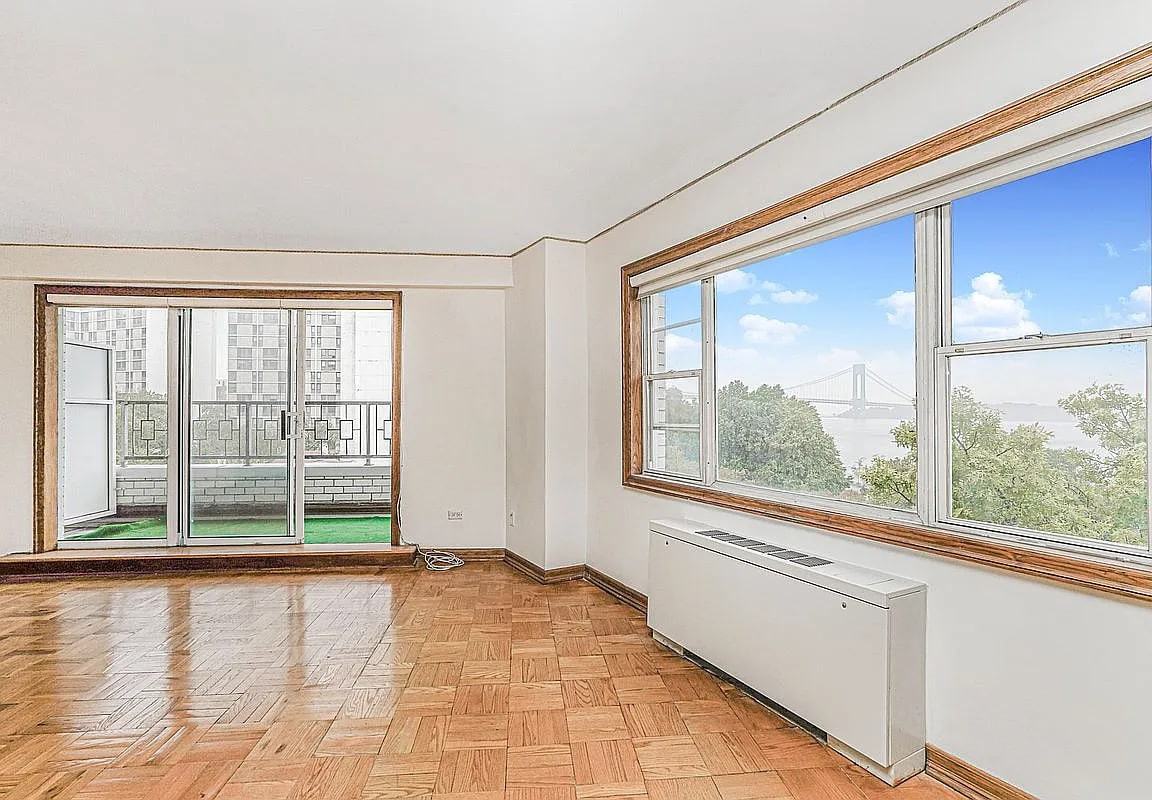 8901 Shore Rd - Photo 5 of 7