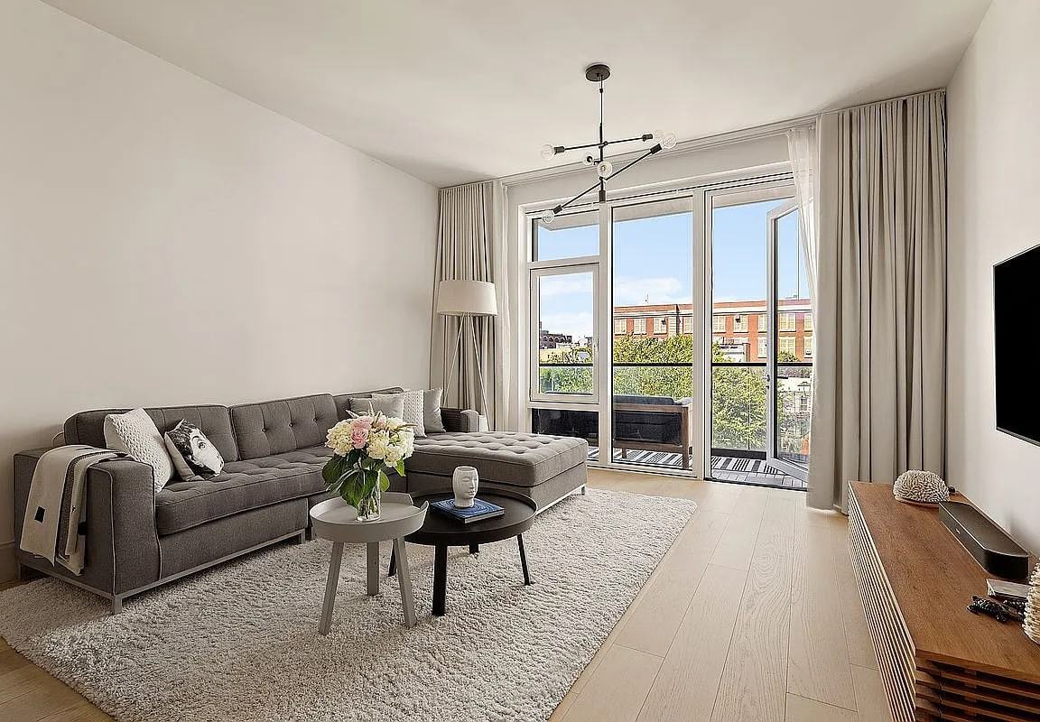 308 N 7Th St - Photo 4 of 11