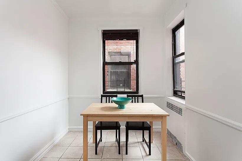 811 Cortelyou Rd - Photo 4 of 6