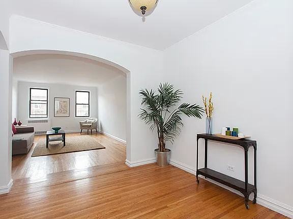 811 Cortelyou Rd - Photo 6 of 6