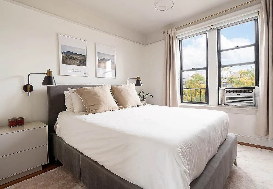 285 Prospect Pl - Photo 4 of 5