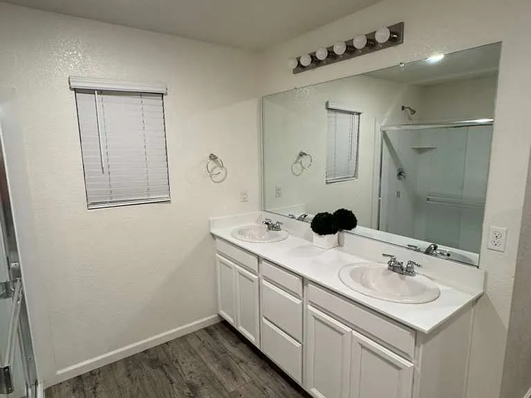 2862 Krone Way - Photo 3 of 8